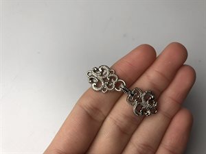 Norske hægter - detaljerede, fine og i sølv, 44 mm